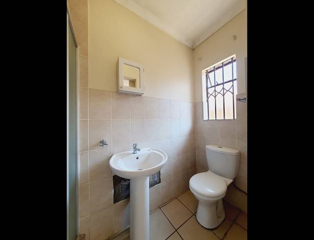 2 BEDROOM SECTIONAL TITLE FOR SALE IN HALFWAY GARDENS